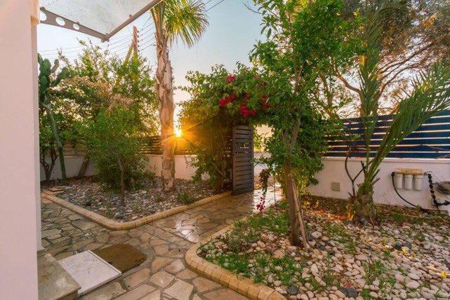 Zygi Beachfront Villa Exterior foto